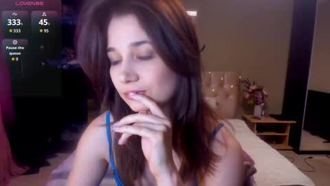 Sofie online show from 02-10-26, 08:40