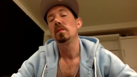 Snapshot of yesplesae chatting on 12-21-24, 09:55 yesplesae online show from 12-21-24, 09:55