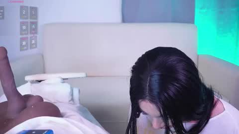 Snapshot of yess__daddy_ chatting on 11-04-25, 12:04 sofia online show from 11-04-25, 12:04