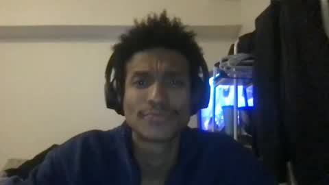 yesyesf32 online show from 03-05-26, 05:58