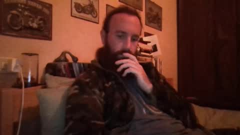 yeti_92 online show from 12-01-25, 05:40