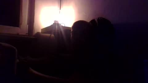 yewloo online show from 11-18-25, 03:38