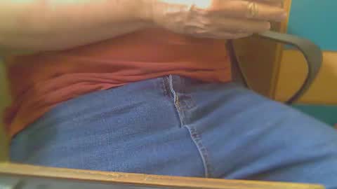 Snapshot of yigalb_ chatting on 10-19-25, 10:16 yigalb_ online show from 10-19-25, 10:16