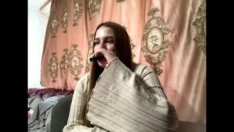 Eva online show from 04-16-26, 02:07