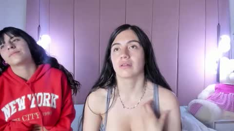 yinyang_luar online show from 12-21-25, 11:17