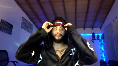 Snapshot of yio__cohen chatting on 01-09-25, 11:45 yio cohen online show from 01-09-25, 11:45