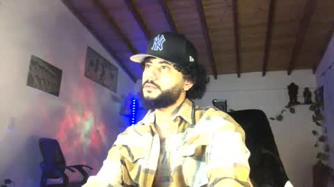 Snapshot of yio__cohen chatting on 01-11-25, 03:34 yio cohen online show from 01-11-25, 03:34