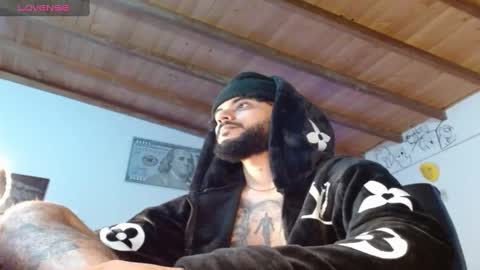 Snapshot of yio__cohen chatting on 01-13-25, 04:18 yio cohen online show from 01-13-25, 04:18