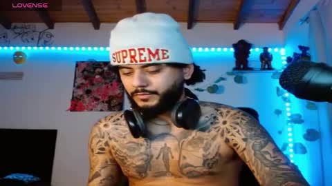 Snapshot of yio__cohen chatting on 01-14-25, 11:37 yio cohen online show from 01-14-25, 11:37