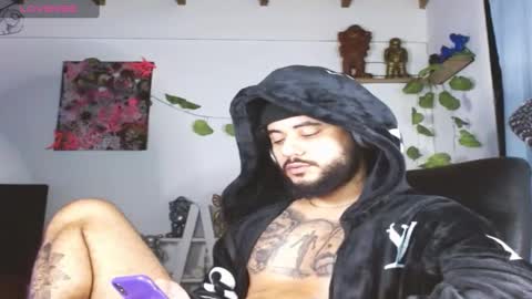 Snapshot of yio__cohen chatting on 01-21-25, 01:08 yio cohen online show from 01-21-25, 01:08