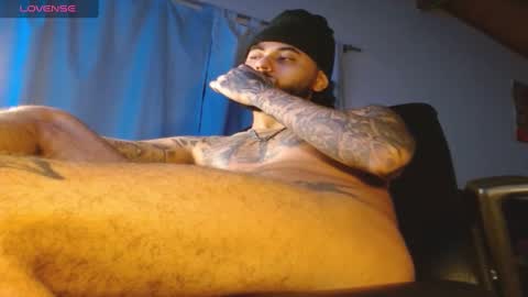 Snapshot of yio__cohen chatting on 03-06-25, 01:05 yio cohen online show from 03-06-25, 01:05