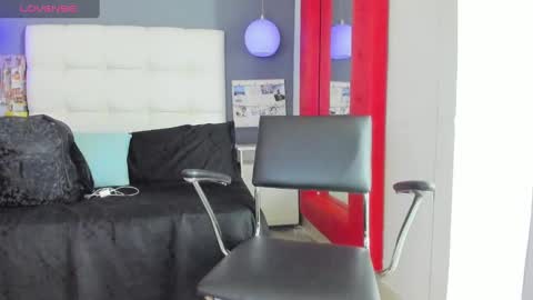 Yiyo online show from 02-24-25, 06:49