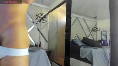 Yiyo online show from 03-06-25, 12:41