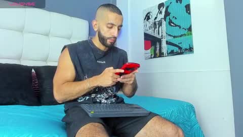 Yiyo online show from 10-07-25, 02:20