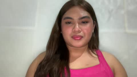 yllana love online show from 01-28-25, 12:54