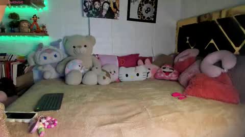 lucy online show from 11-01-25, 03:30