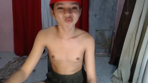 Snapshot of ymee_shane18 chatting on 01-14-25, 10:06 ymee_shane18 online show from 01-14-25, 10:06