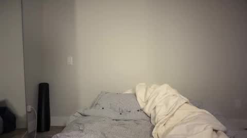 yngdesire1 online show from 01-11-26, 01:54