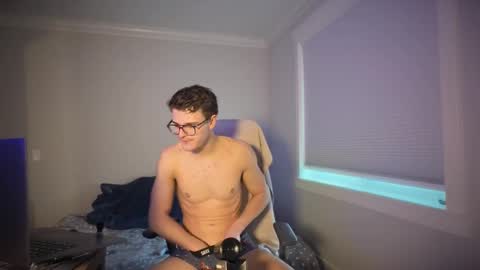 yngdesire1 online show from 02-13-26, 11:01