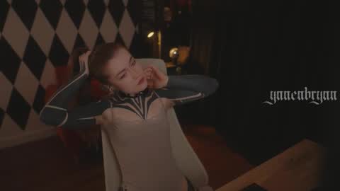 ynnenbrynn online show from 12-04-25, 04:22