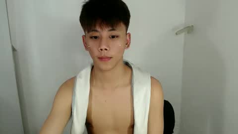 Snapshot of ynotyu chatting on 03-16-26, 03:01 ynotyu online show from 03-16-26, 03:01