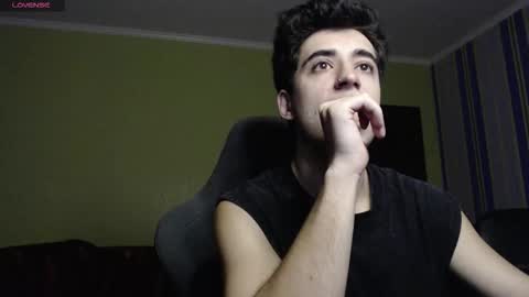 Snapshot of yofukashi chatting on 10-13-25, 09:04 yofukashi online show from 10-13-25, 09:04