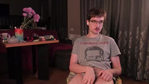 Max online show from 11-15-25, 04:43