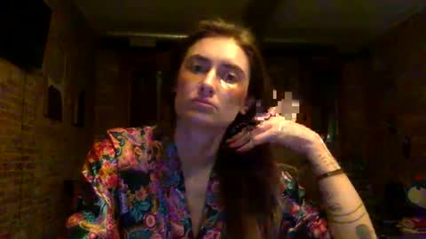 Snapshot of yogagirl777 chatting on 12-18-24, 12:18 Ann Marie online show from 12-18-24, 12:18