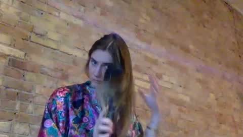 Snapshot of yogagirl777 chatting on 01-25-25, 09:57 Ann Marie online show from 01-25-25, 09:57