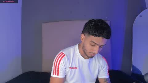 Yoi Olimpo online show from 01-25-25, 01:08