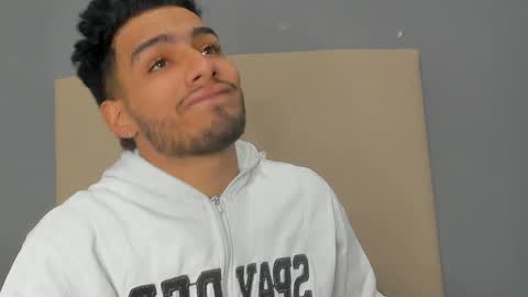 Yoi Olimpo online show from 01-29-25, 12:02