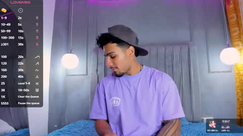 Yoi Olimpo online show from 03-08-25, 01:03