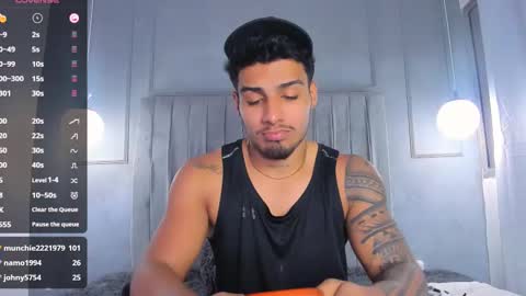 Yoi Olimpo online show from 03-10-25, 03:52