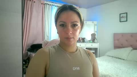 Snapshot of yokiko_daring chatting on 10-10-25, 02:38 yokiko online show from 10-10-25, 02:38