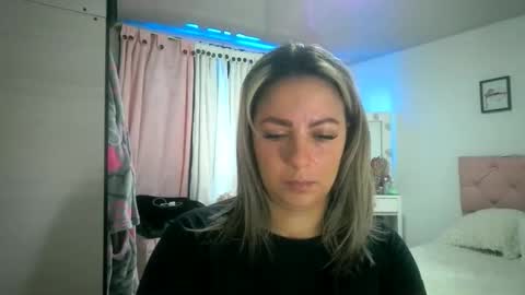 Snapshot of yokiko_daring chatting on 10-15-25, 03:12 yokiko online show from 10-15-25, 03:12