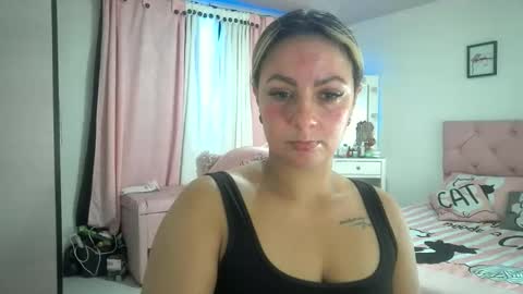 Snapshot of yokiko_daring chatting on 10-21-25, 01:34 yokiko online show from 10-21-25, 01:34