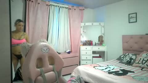 Snapshot of yokiko_daring chatting on 10-28-25, 04:42 yokiko online show from 10-28-25, 04:42