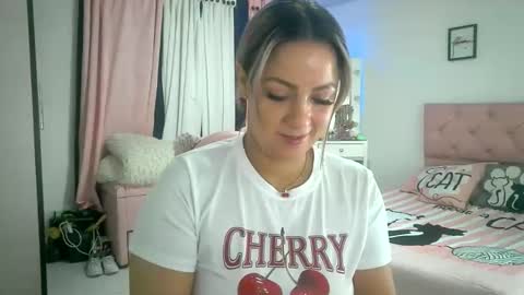 Snapshot of yokiko_daring chatting on 11-05-25, 02:50 yokiko online show from 11-05-25, 02:50