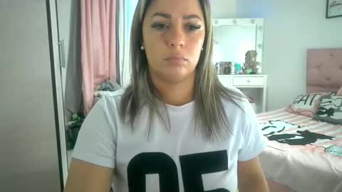 Snapshot of yokiko_daring chatting on 11-19-25, 02:17 yokiko online show from 11-19-25, 02:17