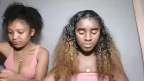 yolandrina05 online show from 10-11-25, 09:52