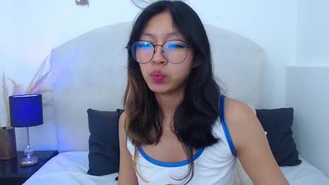 Yommi Winx online show from 02-01-25, 10:23