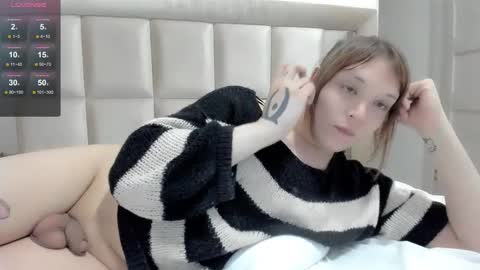 yomoyoo online show from 12-20-25, 12:18