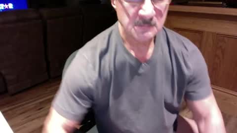 Snapshot of you234 chatting on 01-05-25, 06:35 you234 online show from 01-05-25, 06:35