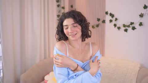 Snapshot of you_fell_in_love chatting on 12-07-24, 10:12 Elizabeth brunette -- Darline blonde online show from 12-07-24, 10:12