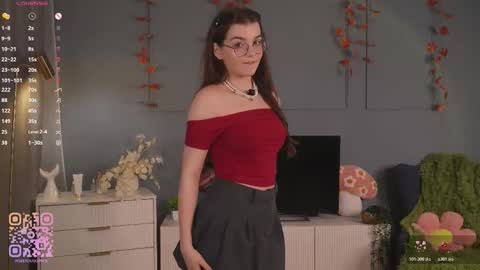 Elizabeth brunette -- Darline blonde  online show from 11-27-25, 07:16