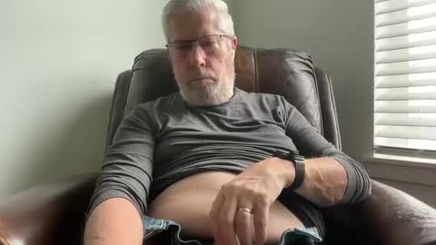 Colorado Guy Straight online show from 12-29-24, 08:15