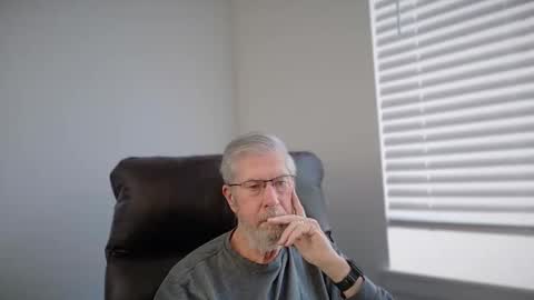 Colorado Guy Straight online show from 12-20-25, 07:43