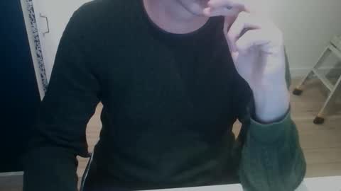 Snapshot of youmepleasure chatting on 02-08-26, 03:32 Playtime online show from 02-08-26, 03:32