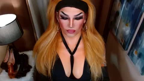 Snapshot of your1truequeen chatting on 02-02-26, 03:49 QUEEN MADISON online show from 02-02-26, 03:49