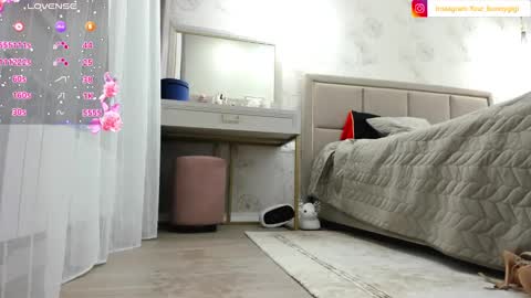 Gigi online show from 02-22-25, 07:36